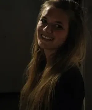 Daphne van de Giessen - Pilates instructeur